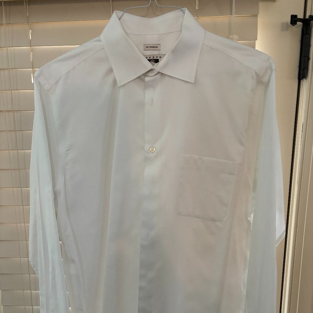 Joseph Abboud White Dress Shirt - Spread Collar - No Wrinkles Egyptian Cotton